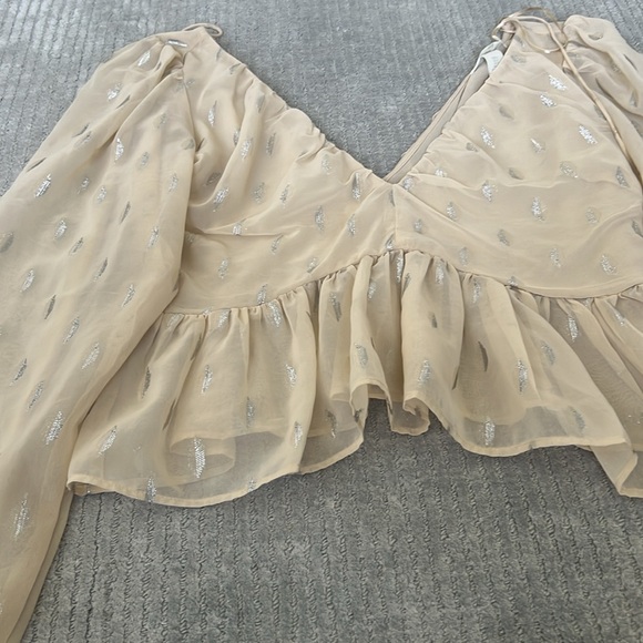 Women’s blouse - Picture 2 of 3